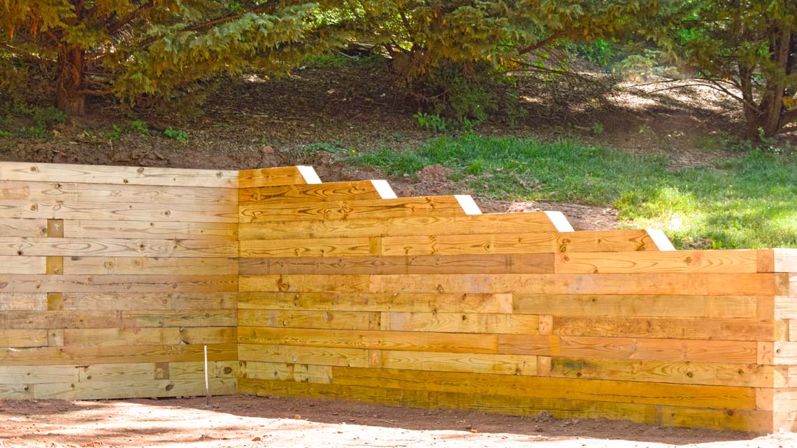 Retaining wall high L shape