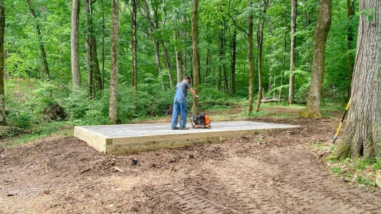 A few timbers are added